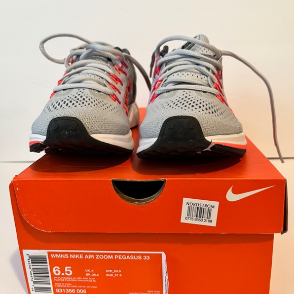 Nike Air Zoom Pegasus 33 Sneakers - Picture 4 of 4